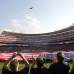 Reuters - El patriotismo norteamericano presente en la previa del juego.