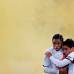 Reuters - La celebraci&#243;n de los jugadores Shakhtar Donetsk, respaldados en el fondo por un gran n&#250;mero de seguidores que se hicieron presentes en el estadio Ol&#237;mpico de Roma.