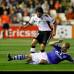 Reuters - En otro de los juegos de la jornada, Valencia de Espa&#241;a y Schalke 04 de Alemania igualaron a un tanto en el estadio de Mestalla ante 46.000 espectadores.