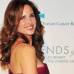 Cortes&#237;a - Y a sus 54 a&#241;os, Andie MacDowell, una de las actrices m&#225;s populares de los 90, luce ahora un estilo refinado y relajado que le permite conquistar los corazones masculinos con su atractiva melena morena larga y rizada.