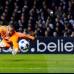 Reuters - Milan llev&#243; la voz cantante y domin&#243; la posesi&#243;n del bal&#243;n (58-42 y los remates a gol (3-1), aunque jam&#225;s logr&#243; vulnerar la celosa defensa del equipo ingl&#233;s.