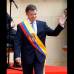 Reuters - Feliz, Juan Manuel Santos, tras recibir la banda presidencial.