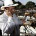Foto Donaldo Zuluaga - Javier S&#225;nchez es uno de los comisionistas a quienes encargan varios ganaderos la comercializaci&#243;n de sus novillos y reses.