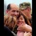 Reuters - Un enamorado general Luis Mendieta se reencontr&#243; con su esposa Mar&#237;a Teresa Paredes de Mendieta, quien lucho todos estos a&#241;os por lograr su libertad.