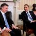 AP - Obama asegur&#243; que Colombia est&#225; comprometida en defender los derechos de los trabajadores y de los sindicales, lo cual es uno de los principales requisitos para que el Gobierno estadounidense decida iniciar el proceso de radicaci&#243;n del TLC.