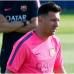 Reuters - El retorno de Lionel Messi a los entrenamientos del Barcelona, tras agotar sus vacaciones, despertó la curiosidad entre los seguidores del jugador en las redes sociales sobre todo por el nuevo look que luce el futbolista argentino.