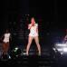 AP - Beyonc&#233; dej&#243; para el tramo final sus &#233;xitos m&#225;s animados como Crazy in Love o Single Ladies y dedic&#243; un tributo a Whitney Houston, al enlazar I&#39;ll always love you con su Halo.
