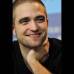 Reuters - Pattinson, quien pone a suspirar a miles de j&#243;venes en el mundo, opt&#243; por un corte rapado, tipo militar.