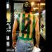 Esteban Vanegas - All&#237; junto a su gente, los verdaderos seguidores del Rey de copas, mostrar&#225; su cuerpo en el que para siempre llevar&#225; en su pecho el escudo de Nacional y la Copa Libertadores. En su espalda lucir&#225; el n&#250;mero dos que representa a Andr&#233;s Escobar, una leyenda verdolaga.