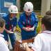 Esteban Vanegas - Un grupo de ni&#241;os del Colegio Canadiense se hicieron presentes en el lugar de la tragedia con alimentos para los grupos de rescate.