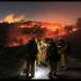 AP - Un incendio forestal en las colinas de California, Estados Unidos, ha dañado numerosos cultivos.