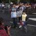 AP - Autoridades del gobierno capitalino informaron que el operativo policiaco y de vigilancia estuvo a cargo de la Secretar&#237;a de Seguridad P&#250;blica del Distrito Federal, instancia que despleg&#243; 4.500 polic&#237;as, 256 veh&#237;culos, un helic&#243;ptero, adem&#225;s de realizar vigilancia a trav&#233;s de videoc&#225;maras para garantizar la seguridad e integridad de los asistentes.