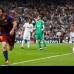 Reuters - El primer duelo de las semifinales de la Liga de Campeones entre merengues y azulgranas, el tercer derbi del a&#241;o entre los espa&#241;oles, finaliz&#243; 0-2 a favor del Barcelona en el Santiago Bernab&#233;u, la cancha del Real Madrid.
