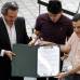 Foto Jaime Pérez - La firma ganadora es Mazzanti Arquitectos. El galardón lo entregó el alcalde Aníbal Gaviria.
