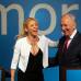 Reuters - La cantante colombiana Shakira asegur&#243; hoy en Jerusal&#233;n ante el presidente de Israel, Sim&#243;n Peres, que quiere un mundo como el Bar&#231;a para ganar el partido contra la discriminaci&#243;n.