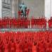 Reuters - Un total de 2.500 personas se presentaron este s&#225;bado para posar desnudas para el fot&#243;grafo estadounidense Spencer Tunick.