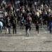 - Por lo menos 80 personas resultaron heridas este viernes en choques entre partidarios y opositores de los Hermanos Musulmanes en el centro de El Cairo, Egipto.