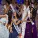 Foto AP - La joven china Wen Xiayu fue coronada como la Miss Mundo 2012 y la venezolana Ivian Sarcos, Miss Mundo del a&#241;o pasado, entreg&#243; la corona a su sucesora en la final del certamen de belleza.