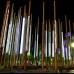 FOTO EL COLOMBIANO - En pleno centro de Medell&#237;n, frente al Centro Administrativo La Alpujarra, se levantan 300 enormes postes luminosos, 2.100 reflectores y 170 l&#225;mparas de piso que convierten al Parque de las luces en un moderno espacio p&#250;blico. La renovaci&#243;n de la Plaza de Cisneros se inaugur&#243; en el a&#241;o 2005.
