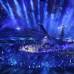 Reuters - El cálido aplauso que recibieron dio paso al momento más esperado de la velada: la aparición de Coldplay al estadio acompañados por varios grupos artísticos que con sus diferentes números, muchos de ellos interpretados por personas con algún tipo de discapacidad, simulaban el paso de las estaciones del año.