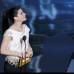 - Sandra Bullock fue la encargada de entregarle el premio A Separation por mejor cinta extranjera.