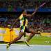 AP - Bolt par&#243; el crono de meta en 37.04, seis cent&#233;simas su marca ganadora de la final de Berl&#237;n 2009, y junto con Nesta Carter, Michael Frater y Yohan Blake complet&#243; una vuelta a la pista imperial, siempre por delante del equipo de Estados Unidos, que en su af&#225;n por perseguir la victoria fall&#243; en la &#250;ltima entrega: Darvis Patton tropez&#243; y no pudo pasar el testigo a Walter Dix.