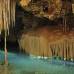 Cortes&#237;a - El sendero m&#225;gico incluye un chapuz&#243;n en una especie de cenote subterr&#225;neo y por supuesto en el famoso R&#237;o Secreto que consiste en un viaje sensorial &#250;nicamente en formaciones de carbonato de calcio, agua n&#237;tida y columnas milenarias.