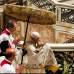 Reuters - Benedicto XVI tambi&#233;n expres&#243; su pesar por las v&#237;ctimas de las lluvias en Colombia.
