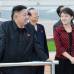Reuters - El nuevo líder de Corea del Norte, Kim Jong-un, está casado, dijo la prensa estatal el miércoles, poniendo fin a las especulaciones sobre la relación con una mujer que ha sido vista a su lado en eventos recientes.