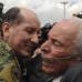 Ministerio de Defensa-Javier Casella - Emocionante fue la llegada de los secuestrados a Bogot&#225;. All&#237; fueron recibidos como h&#233;roes.