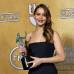 FOTO REUTERS - En el apartado femenino Jennifer Lawrence se hizo con el t&#237;tulo de mejor actriz por Silver Linings Playbook.