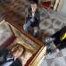 Foto Reuters - Este conjunto escult&#243;rico en pleno centro hist&#243;rico de Roma recuerda a las figuras de los museos de cera y ha sido creado por los artistas italianos Antonio Garullo y Mario Ottocento, que pretend&#237;an recrear las se&#241;as de identidad que, a su juicio, representa el ideario de Berlusconi y la figura del exprimer ministro.