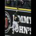 AP - El jardinero derecho de los Atl&#233;ticos de Oakland, Josh Reddick se extiende, pero no es capaz de atrapar el jonr&#243;n solitario del bateador V&#237;ctor Mart&#237;nez.