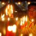 AP - El fuego es uno de los componentes fundamentales de esta celebración oriental.
