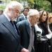 Colprensa - Don &#193;lvaro Casta&#241;o acompa&#241;ado por sus hijos Pilar y Rodrigo, en la despedida y tributo a do&#241;a Gloria Valencia, quien deja un enorme legado cultural.