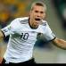 AP - Lukas Podolski abri&#243; la cuenta a los ocho minutos.