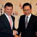 - El presidente de la Rep&#250;blica, Juan Manuel Santos y su hom&#243;logo de Corea del Sur, Lee Myung-Bak, hicieron un repaso al avance de las negociaciones con el Tratado de Libre Comercio (TLC).