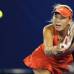 AP - La danesa Carolina Wozniacki, n&#250;mero uno de la WTA, el espa&#241;ol Rafael Nadal y el suizo Roger Federer, n&#250;mero dos y tres de la ATP, respectivamente, debutaron con victoria en la primera jornada del cuadro principal del Abierto de Australia, primer Grand Slam de la temporada. A&#250;n no debuta Novak Djokovic, n&#250;mero uno de la ATP.