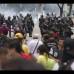 ESTEBAN VANEGAS - Las centrales obreras y grupos estudiantiles de las universidades Nacional y de Antioquia marcharon este 1 de mayo por las calles de Medell&#237;n, exigiendo garant&#237;as laborales al Gobierno Nacional. Al final de la movilizaci&#243;n se presentaron algunos enfrentamientos entre varios manifestantes y agentes de la Polic&#237;a.