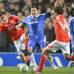 Reuters - Chelsea super&#243; hoy en Stamford Bridge al Benfica por 2-1 y logr&#243; el pase a las semifinales de la Liga de Campeones.