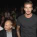 Reuters - El futbolista David Beckham en el desfile del dise&#241;ador Yohji Yamamoto en la pasarela Y3.