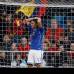 Reuters - Dayro Moreno se lamenta al desperdiciar una clara opci&#243;n de gol para Colombia.