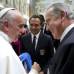 REUTERS - Cesare Prandelli, seleccionador de Italia, reconoció que no pudo insistir al Papa para que acudiera al Estadio Olímpico, pues el pontífice le dijo que no iría porque en Vaticano "le regañarían porque es muy indisciplinado".