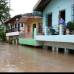 Juan Antonio S&#225;nchez, enviado especial Bolombolo - El viernes y el s&#225;bado anterior las inundaciones ya hab&#237;an obligado a varias familias a desalojar sus viviendas.
