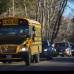 Reuters - Cientos de menores que escaparon el mes pasado a un terrible ataque en una escuela primaria en Newtown, Connecticut, han vuelto a sus aulas por primera vez desde que un hombre armado mató a 20 de sus compañeros y a seis miembros del plantel.
