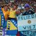 AFP - También se ven banderas y mensajes como este, que celebra el día del padre.