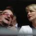 AP - La actriz Charlize Theron y el m&#250;sico Bono asistieron al funeral de Nelson Mandela.