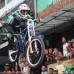 Hernán Vanegas - Agilidad y mucho vuelo en el downhill urbano.