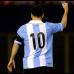 AP - Argentina derrot&#243; por goleada 5-2 a Paraguay y se asegur&#243; el paso al Mundial de Brasil-2014.