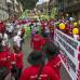 ESTEBAN VANEGAS - Las centrales obreras y grupos estudiantiles de las universidades Nacional y de Antioquia marcharon este 1 de mayo por las calles de Medell&#237;n, exigiendo garant&#237;as laborales al Gobierno Nacional. Al final de la movilizaci&#243;n se presentaron algunos enfrentamientos entre varios manifestantes y agentes de la Polic&#237;a.